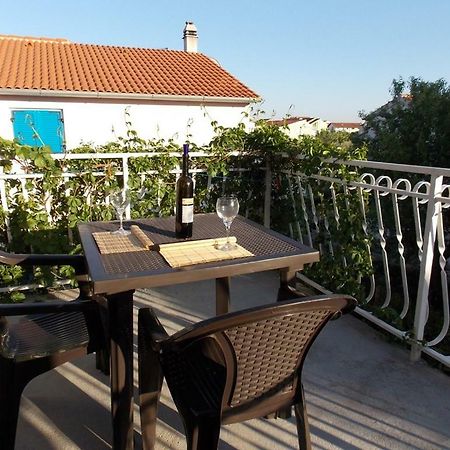 Apartment Ivana Vodice Exteriör bild